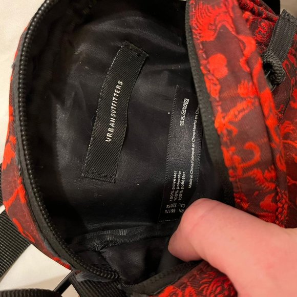 Dragon Embroidered Adjustable Crossbody Shoulder Bag, Urban Outfitters - Picture 7 of 8